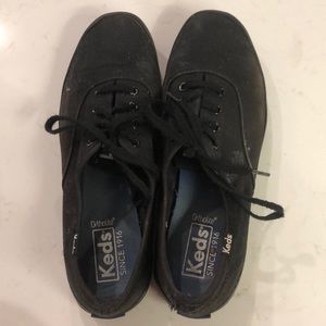 Black Keds